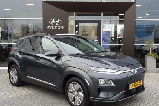 Hyundai KONA EV Premium Sky 64 kWh | SCHUIF-KANTELDAK | LEDER | STOELVERWARMING & -VENTILATIE | HEAD-UP-DISPLAY