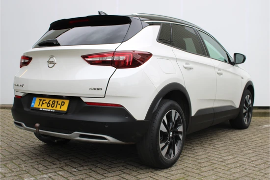 Opel Grandland X 1.2 Turbo Ultimate | Automaat | 360 Camera | Stoel & Stuurverwarming | Navigatie | 19"Lmv | Trekhaak | PDC v+a