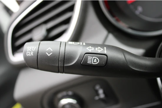 Opel Grandland X 1.2 Turbo Ultimate | Automaat | 360 Camera | Stoel & Stuurverwarming | Navigatie | 19"Lmv | Trekhaak | PDC v+a