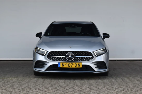 Mercedes-Benz A-Klasse A180 136PK BUSINESS SOLUTION AMG 1E EIG! NAVI / SFEER /WIDESCREEN / CLIMA / 18" LMV / KEYLESS / CAME