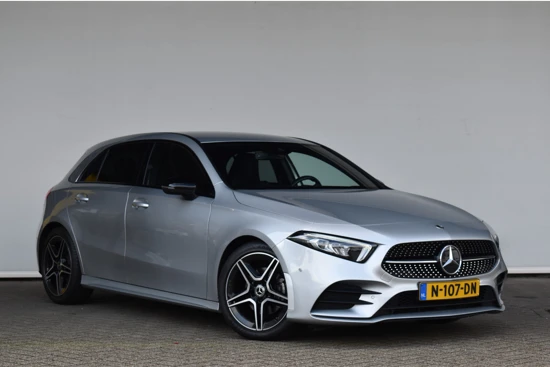 Mercedes-Benz A-Klasse A180 136PK BUSINESS SOLUTION AMG 1E EIG! NAVI / SFEER /WIDESCREEN / CLIMA / 18" LMV / KEYLESS / CAME