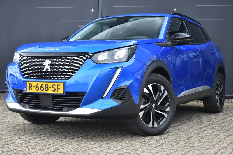 Peugeot 2008 1.2 PureTech Allure 100pk DEMO-DEAL! | Navigatie by App | Achteruitrijcamera | Full-LED | Parkeersensoren | Lane-Assist | Getint