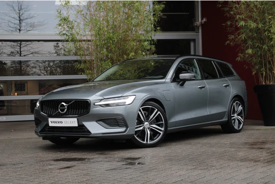 Volvo V60 T6 Recharge 350pk AWD Business Pro | R-Design look | Actieve schokdempers | Adaptive Cruise | BLIS | Camera | Keyless