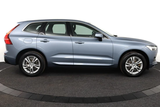 Volvo XC60 T5 Momentum | Verwarmbare voorstoelen | Semi elektrische trekhaak | Cruise control | Park Assist Camera achter | Park Assist voo