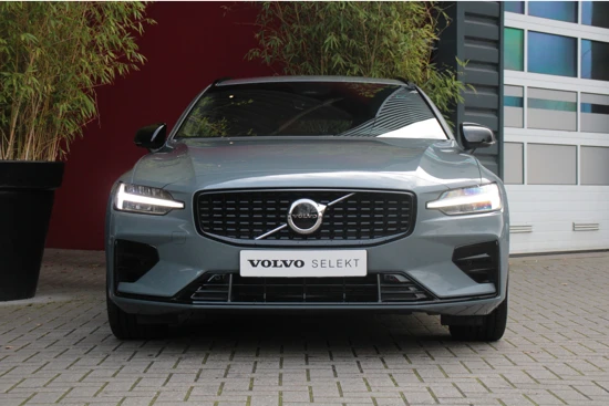 Volvo V60 B4 Automaat Plus Dark | Adaptive Cruise | Sportinterieur | Stuur/stoelverwarming | Camera | Memory seats