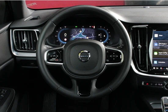 Volvo V60 B4 Automaat Plus Dark | Adaptive Cruise | Sportinterieur | Stuur/stoelverwarming | Camera | Memory seats