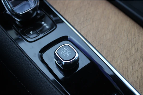 Volvo XC90 T8 Recharge AWD Inscription | Long Range | 20'' | Adaptieve cruise | BLIS | DAB | Leder dashboard | Camera | 2x memory-seat