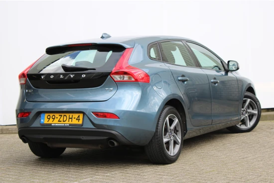 Volvo V40 1.6 T3 Kinetic | Camera | Cruise Control | Parkeersensor | LED | 16"Lmv