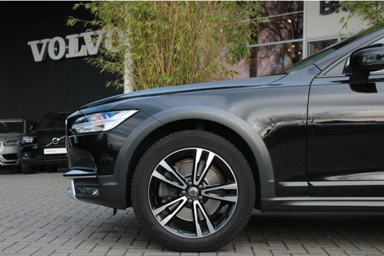 Volvo V90 Cross Country 2.0 T5 AWD 250pk Pro | Adaptive Cruise | BLIS | Camera | Keyless