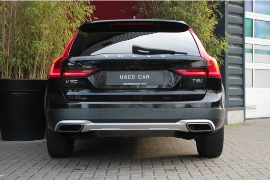 Volvo V90 Cross Country 2.0 T5 AWD 250pk Pro | Adaptive Cruise | BLIS | Camera | Keyless