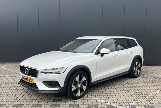 Volvo V60 Cross Country T5 AWD Pro | Trekhaak | BLIS | Camera | Standkachel | Keyless Entry