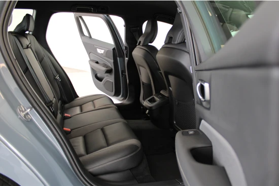 Volvo V60 B4 200PK Plus Dark | Contourstoelen | Achterb Verw | Memory Stoelen | Blis | Camera