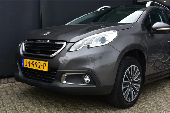 Peugeot 2008 1.2 PureTech Active 110pk | Trekhaak | Navigatie | Panoramadak | Cruise Control | Airco | Parkeersensoren |