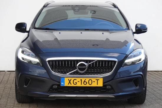 Volvo V40 Cross Country 1.5 T3 Polar+ Luxury Automaat | PANORAMADAK | NAVI | STOELVERWARMING | LEDER |