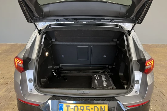 Opel Grandland 1.2 Turbo 130PK EAT8 Automaat | Virtual Dashboard | LED | Apple/Android Carplay | Bluetooth| PDC | LMV18" | Donker glas