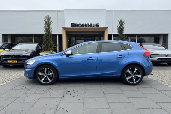 Volvo V40 T3 Polar+ Sport | Stoelverwarming | Harman Kardon | Parkassist voor & achter | Climate Control | Cruise control | Parkassist cam