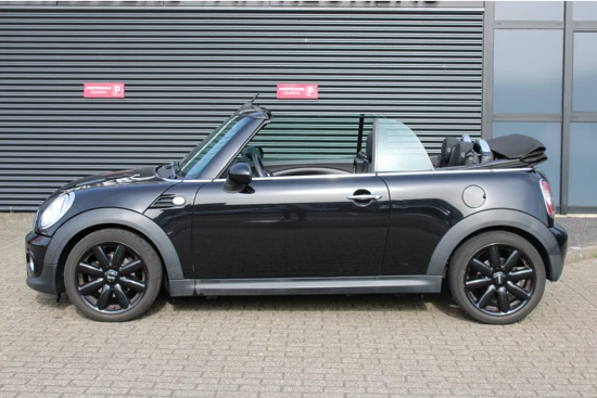 MINI Cabrio 1.6 120pk Cooper