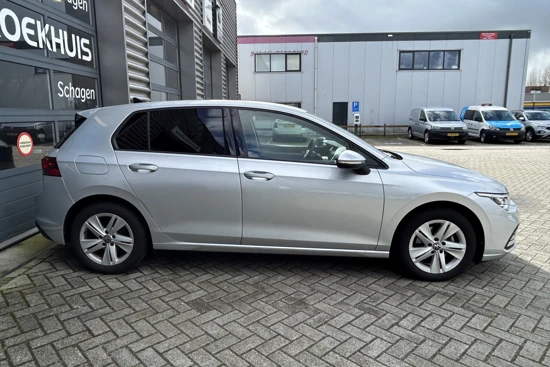 Volkswagen Golf 1.0 TSI 110 pk Life| Navigatie | Cruise Control Adaptief | Led koplampen |