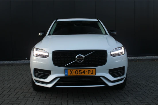 Volvo XC90 T8 Recharge Ultimate Dark | 2-fase laden | Heico Diffusor | 22" | Luchtvering | B&W | Nappa leder | Stoelmassage | 360 Camera |