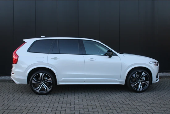 Volvo XC90 T8 Recharge Ultimate Dark | 2-fase laden | Heico Diffusor | 22" | Luchtvering | B&W | Nappa leder | Stoelmassage | 360 Camera |