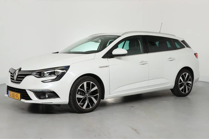 Renault Mégane Estate 1.3 TCe Bose | Dealer Onderhouden! | 1e Eigenaar! | Navi | Trekhaak | Clima | Keyless | Parkeersensoren | DAB+ | 17'' Lichtmetal