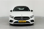 Mercedes-Benz A-Klasse 200 Business Solution AMG | 1e Eigenaar! | Dealer Onderhouden! | Open Dak | Sportstoelen | LED | Wide Screen | Camera | Stoelver