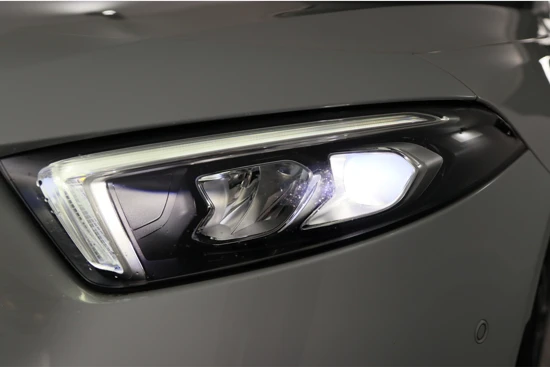 Mercedes-Benz A-Klasse 200 Business Solution AMG | 1e Eigenaar! | Dealer Onderhouden! | Open Dak | Sportstoelen | LED | Wide Screen | Camera | Stoelver