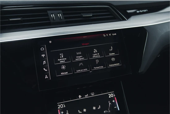 Audi e-tron 55 advanced exterieur 95Kwh 408pk | Panoramadak | Optiek zwart | Achteruitrij camera | Navigatie