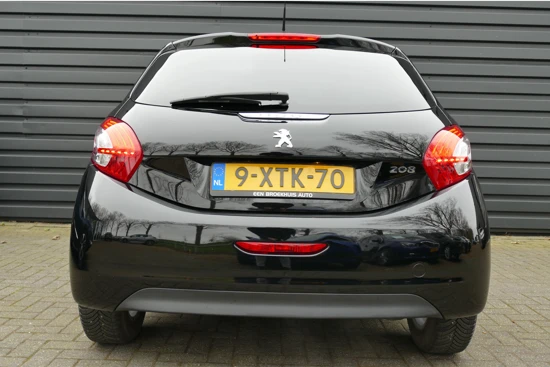 Peugeot 208 1.2 VTI 82PK 5-DRS STYLE / NAVI / AIRCO / 15" LMV / BLUETOOTH / CRUISECONTROL / NIEUWSTAAT !!