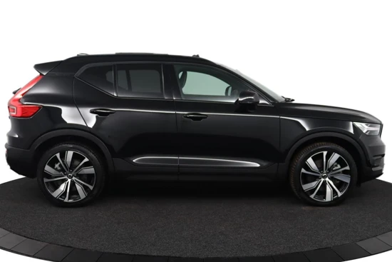 Volvo XC40 Recharge Pro | Adaptieve cruise control incl. BLIS | Harman Kardon | Panoramisch schuif-/kanteldak | 360 graden camera | Keyless