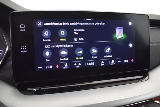 Škoda Octavia Combi 1.4 TSI iV PHEV First Edition 204pk | Trekgewicht 1500KG | Adaptief cruise control | Navigatie | Dodehoekdetectie | Keyles