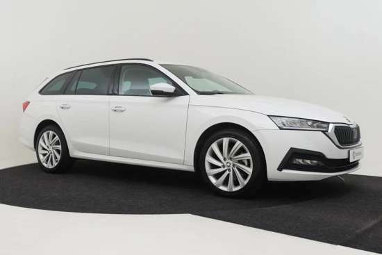 Škoda Octavia Combi 1.4 TSI iV PHEV 204pk Ambition | Cruise control | Navigatie | App connect | Led koplampen | Parkeersensoren achter | Dab r