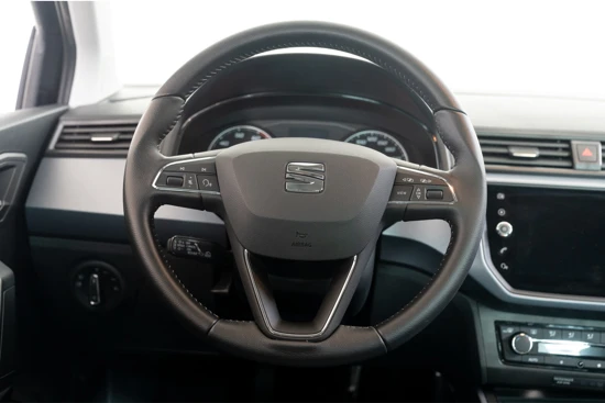 SEAT Arona 1.0 TSI Style Business Intense | Navigatie | Camera | Parkeersensoren | Climate Controle |