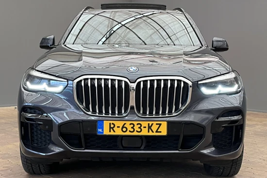 BMW X5 xDrive45e High Executive | Panorama Dak | Luchtvering | Camera | Stuur- en Stoelverwarming | Vol Leder! | Elek. Stoel | Camera |