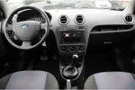 Ford Fusion 1.4-16V AUTOMAAT | VOLLEDIG ONDERHOUDEN! | AIRCO | PARKEERSENSOREN | VOORRUITVERWARMING | AUTOMATISCHE LICHTEN SENSOR | RADIO /