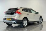 Volvo V40 Cross Country T3 Polar+ Luxury | Panoramadak | BLIS | Cruise Adaptief | Park Assist Pilot | DAB | Camera | Verwarmbare voorruit