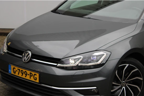 Volkswagen Golf Highline 1.4 TSI DSG Automaat | Dealeronderhouden | Trekhaak | Panorama Dak | Stoel/stuur verwarming | Navigatie | Camera