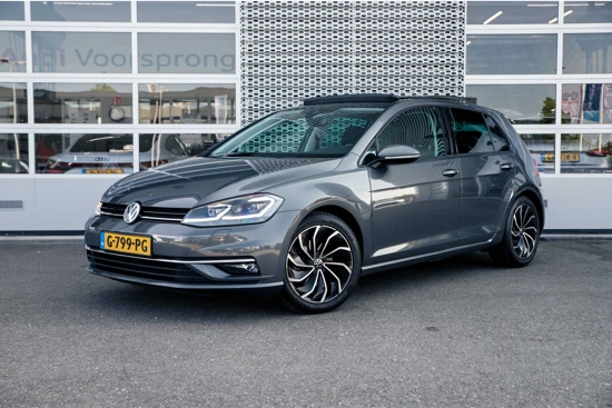 Volkswagen Golf Highline 1.4 TSI DSG Automaat | Dealeronderhouden | Trekhaak | Panorama Dak | Stoel/stuur verwarming | Navigatie | Camera