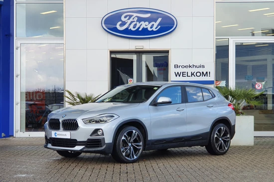 BMW X2 sDrive18i High Executive | Trekhaak | Navigatie | Stoelverwarming | Elektrische Achterklep | 18 inch |