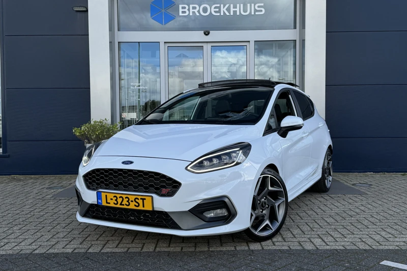 Ford Fiesta ST Performance Pack | Stage 1 233PK | Schuif/kantel dak | B&O | Camera | Stoelverwarming | Carplay