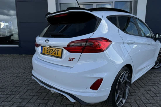 Ford Fiesta ST Performance Pack | Stage 1 233PK | Schuif/kantel dak | B&O | Camera | Stoelverwarming | Carplay