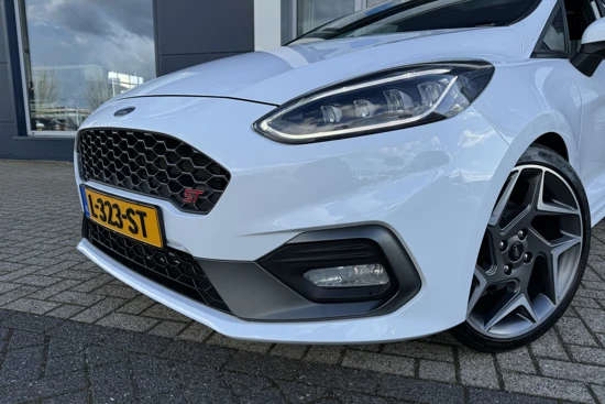 Ford Fiesta ST Performance Pack | Stage 1 233PK | Schuif/kantel dak | B&O | Camera | Stoelverwarming | Carplay