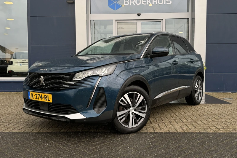 Peugeot 3008 1.2 PureTech 130PK Allure | Trekhaak | Automaat | Camera | Sensoren V/A | ACC | Navi | Carplay