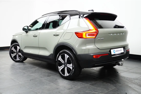 Volvo XC40 Recharge Core | SEPP Subsidie! | Trekhaak | Stoel en Stuurwielverwarming | All Season banden | Parkeercamera | Parkeersensoren v