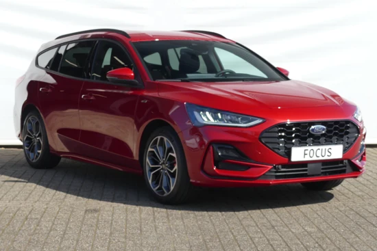 Ford Focus Wagon 1.0 EcoBoost 125PK Hybrid ST Line X | 2024 | 18"LMV | Winterpack | Kleur: Fantastic Red |