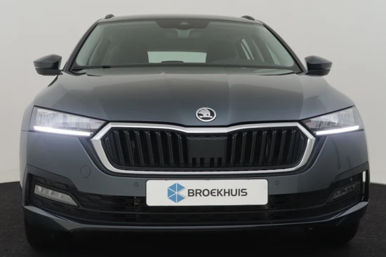 Škoda Octavia Combi 1.4 TSI iV 204pk PHEV Business Edition | Cruise control | Camera achter | Led koplampen | Parkeersensoren v+a | App connec