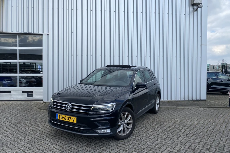 Volkswagen Tiguan 1.4 TSI 150PK ACT Comfortline Business R DSG\AUT | Ledere Bekleding | 360 Carmera | Panorama Dak | Adaptieve Cruise Control | Tr