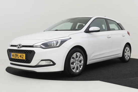 Hyundai i20 1.2 HP 85PK i-Motion | Trekhaak | Cruise Control | Airco | Radio incl CD Speler | Parkeersensoren Achter | Elektrische Ramen V+A