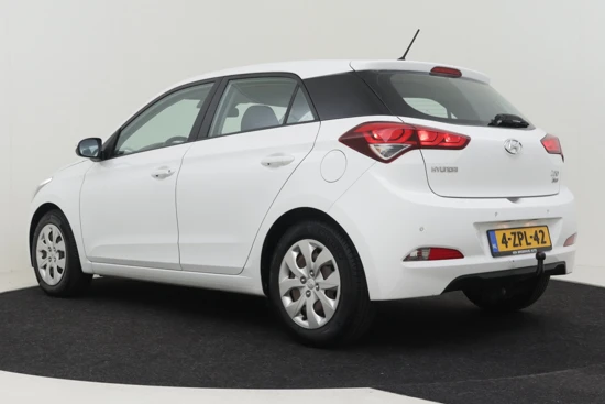 Hyundai i20 1.2 HP 85PK i-Motion | Trekhaak | Cruise Control | Airco | Radio incl CD Speler | Parkeersensoren Achter | Elektrische Ramen V+A