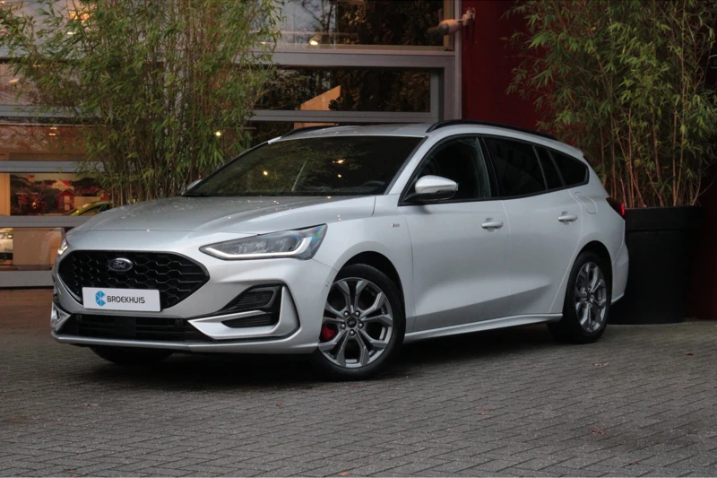 Ford Focus Wagon 1.0 EcoBoost Hybrid ST Line X